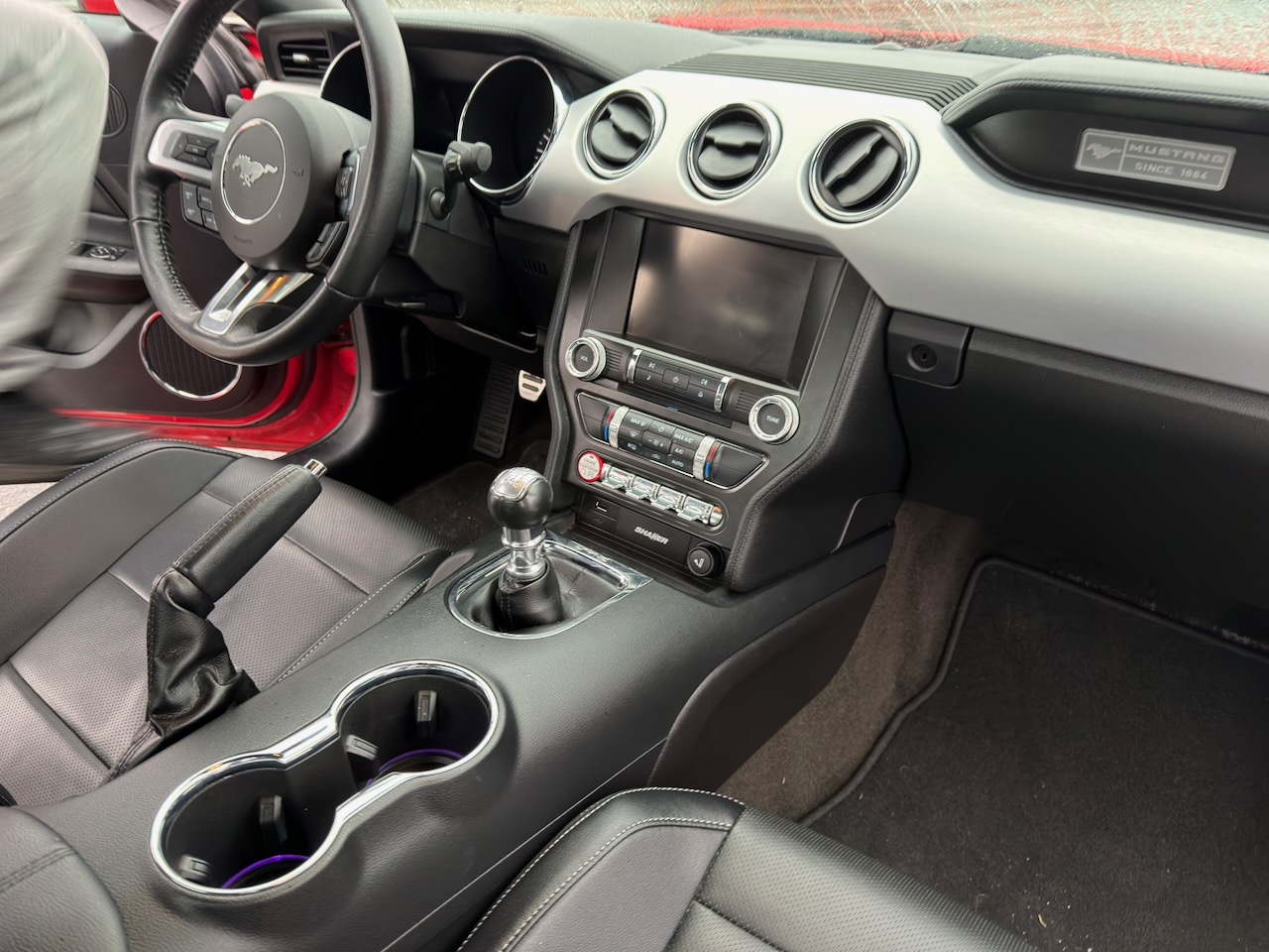 
								Ford Mustang Ecoboost full									